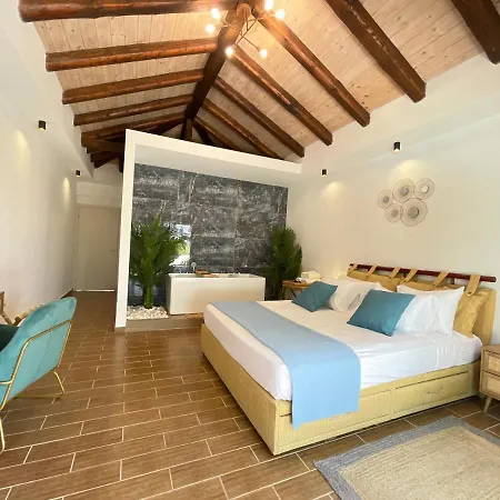 Wild Willow Villa