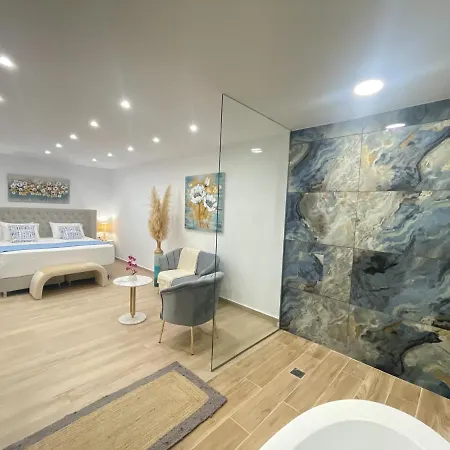 Wild Willow Villa *